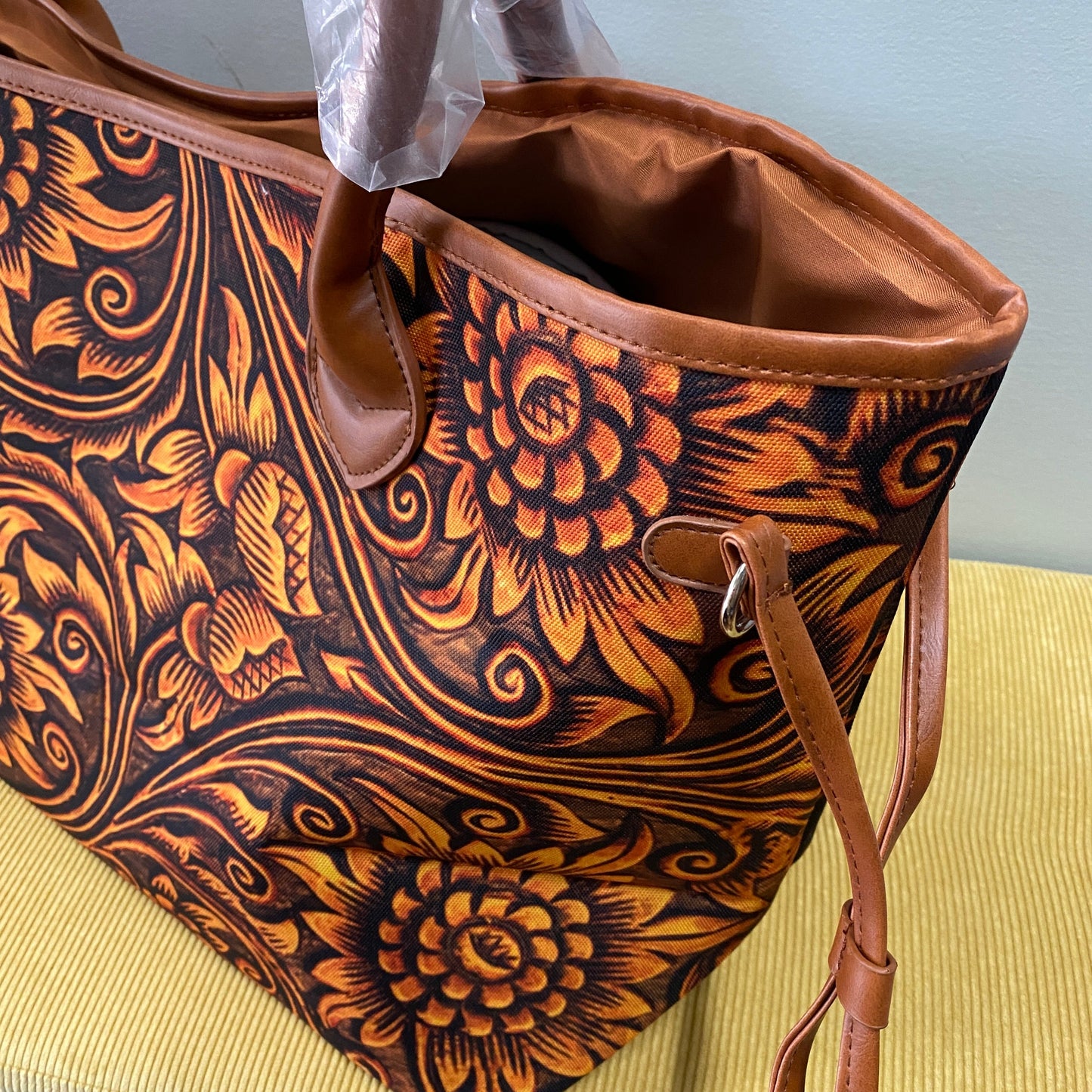 Weekender Oversized Carryall Bag - Mustard Filagree