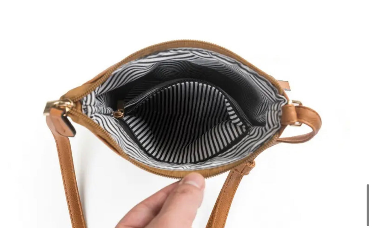 Aspen Flat Crossbody Bag - PREORDER 7/6-7/9