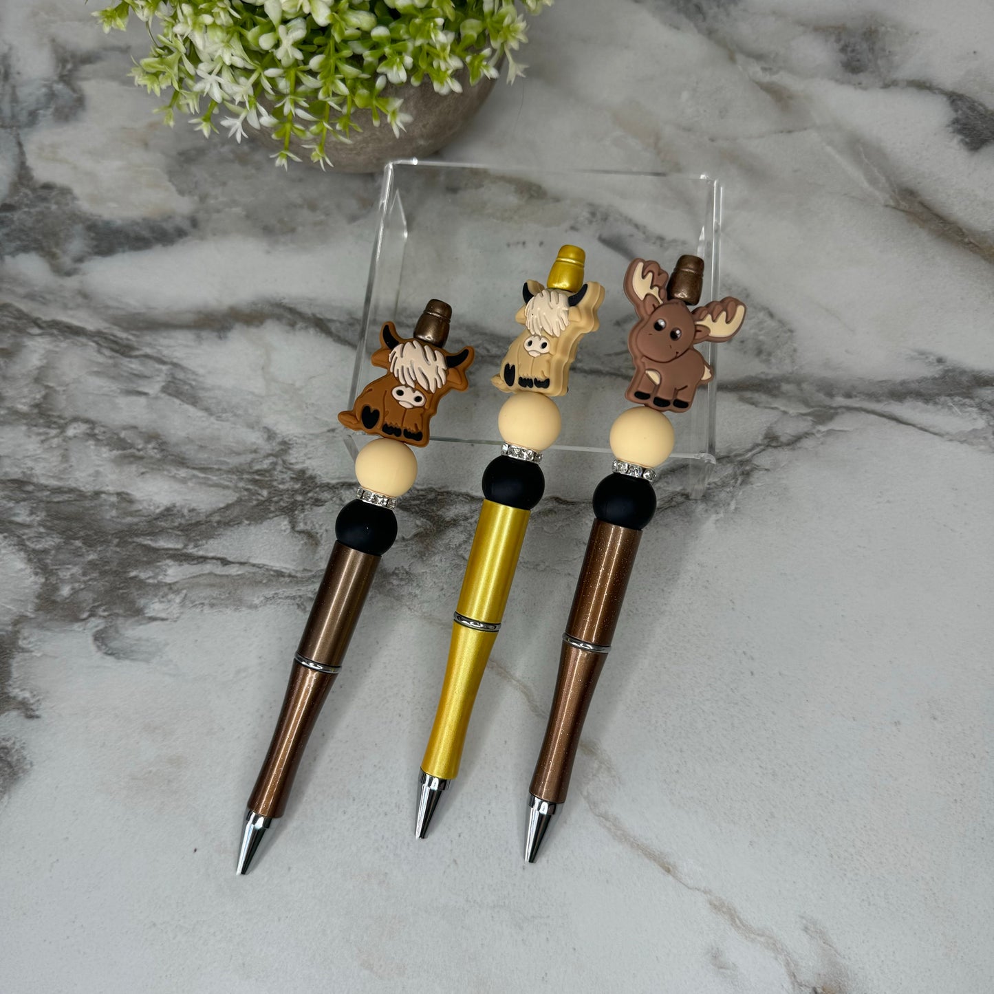 Pen - Moose & Highland Cow Mix