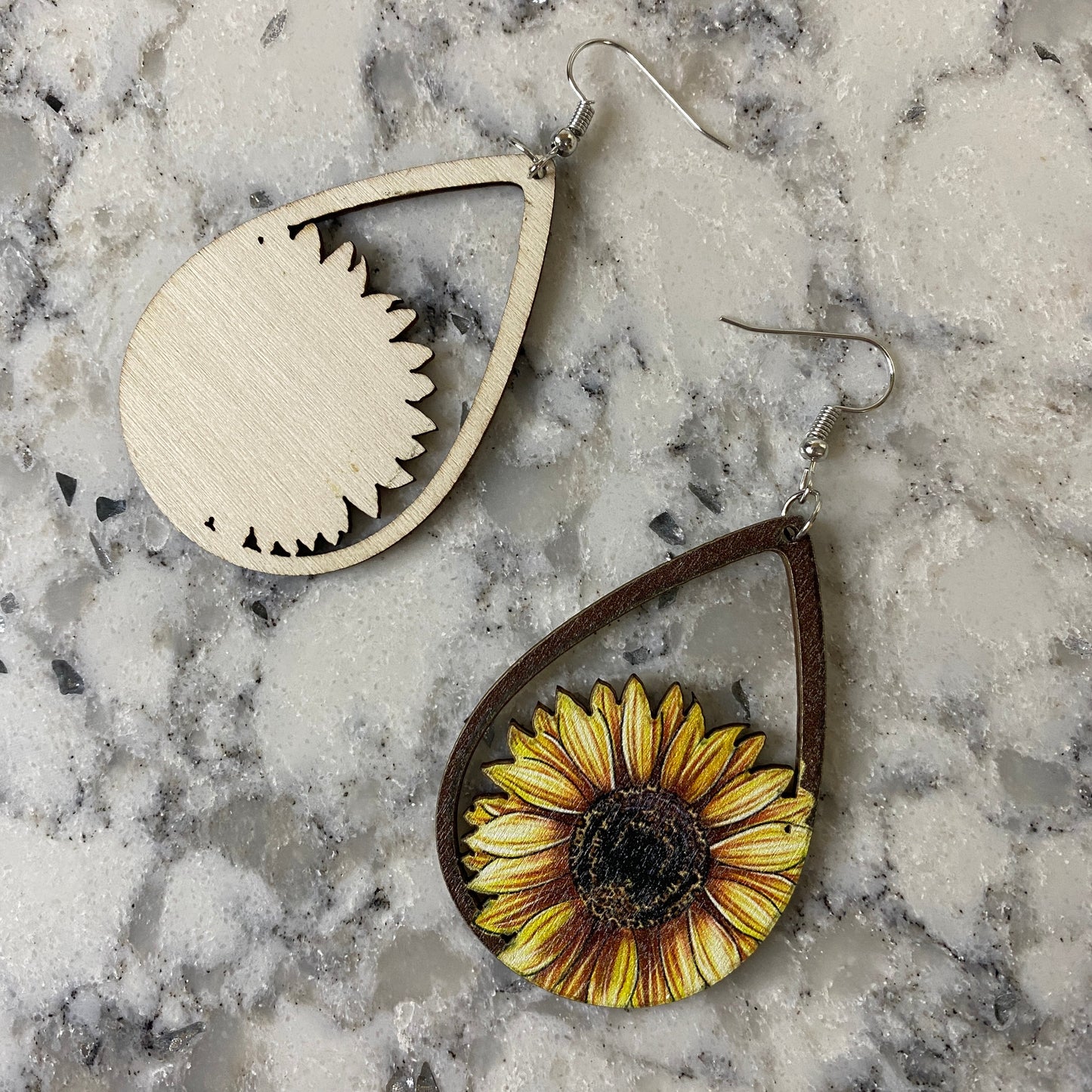 Wooden Teardrop Cutout - Sunflower
